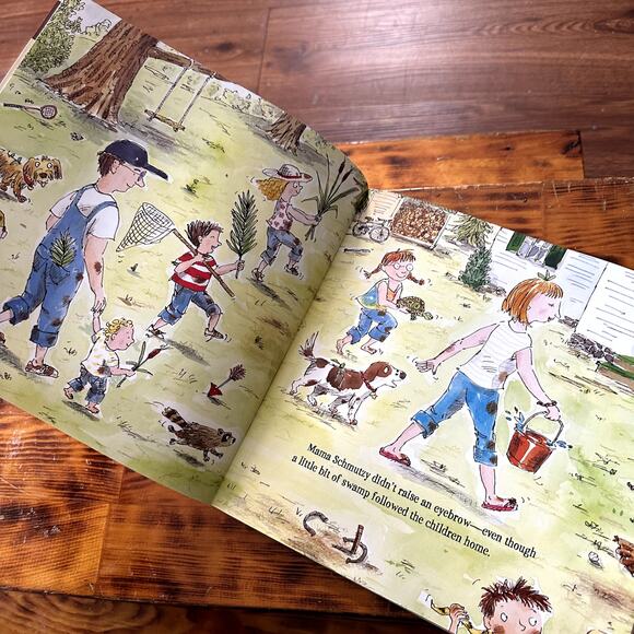 PJ Library The Schmutzy Family Shabbat Jewish Paperback Book - Picture 4 of 10